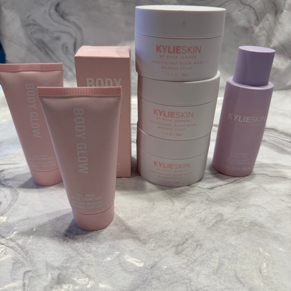 Kylie Jenner Kylie Skin Bundle